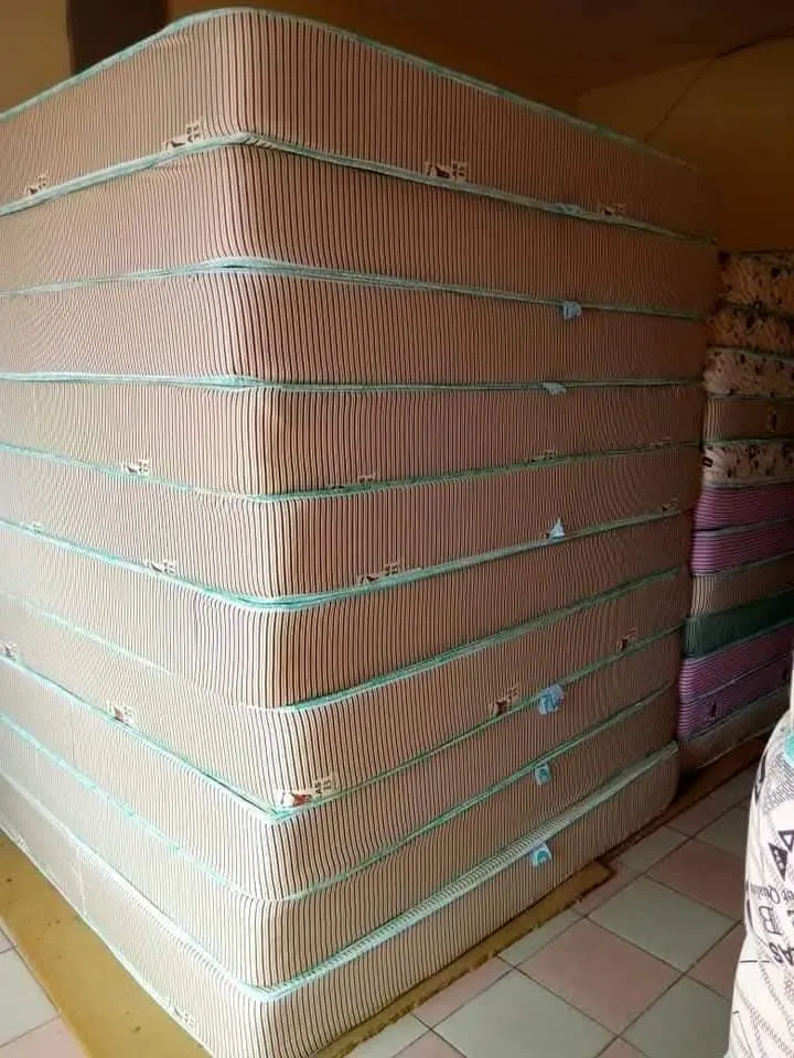 Stock matelas PEB 2
